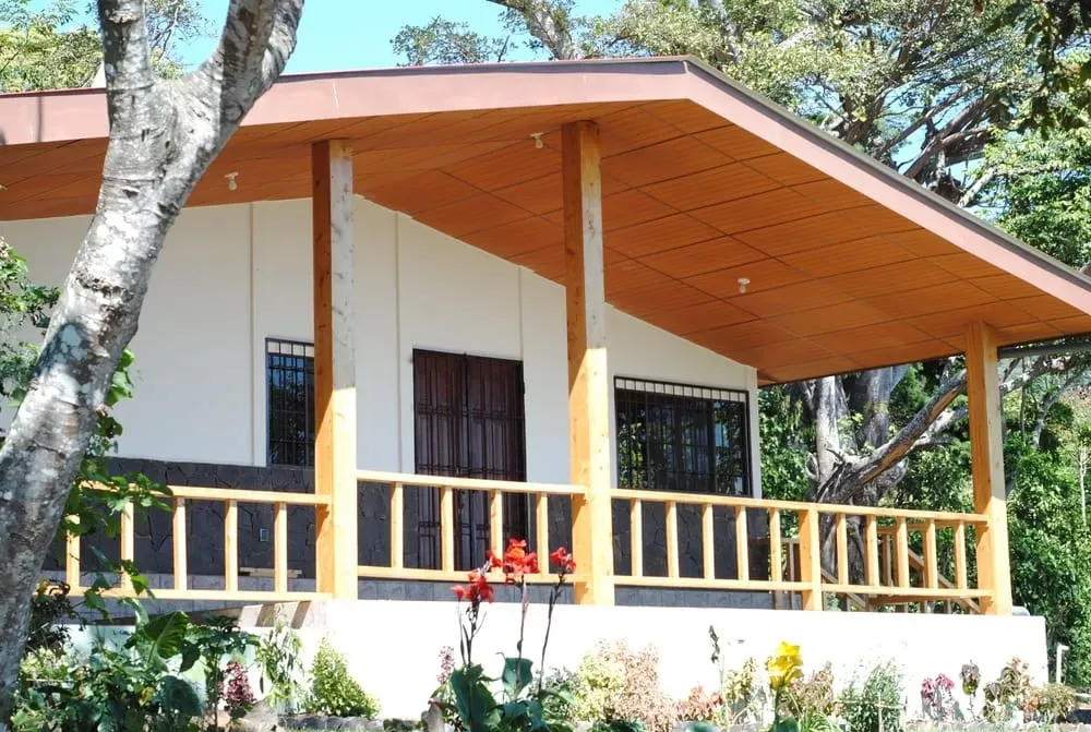 Casa prefabricada en ladera en El Salvador: qué cambia antes